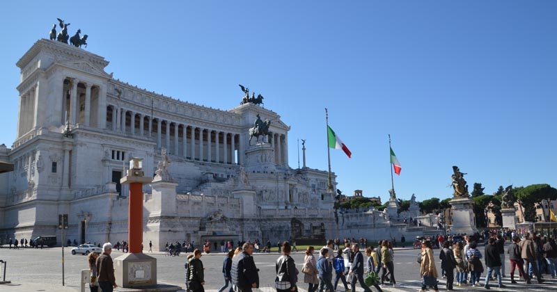 Altare della Patria Roma Viaggio a Roma mikiletsgo.com