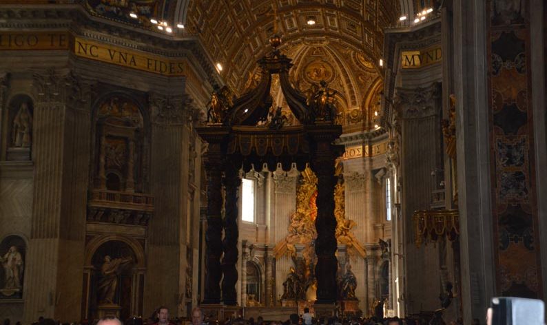 Baldacchino Papale Basilica di San Pietro in Roma