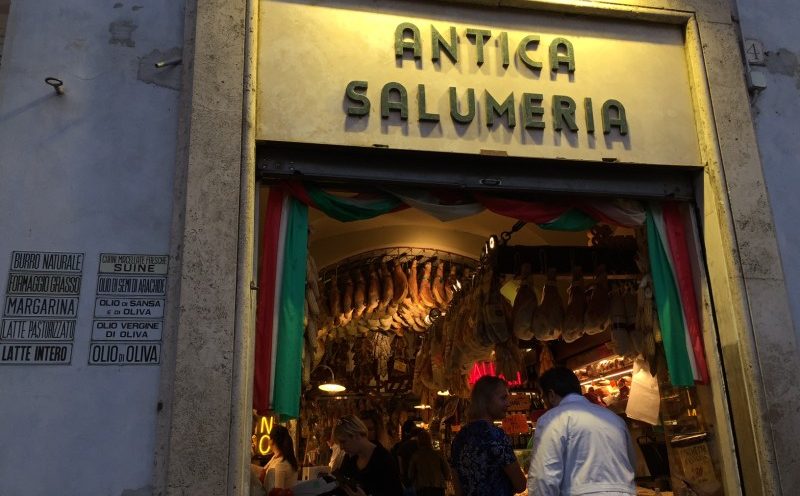 Antica Pizzicheria Romana Piazza Navona Roma viaggio a Roma mikiletsgo.com