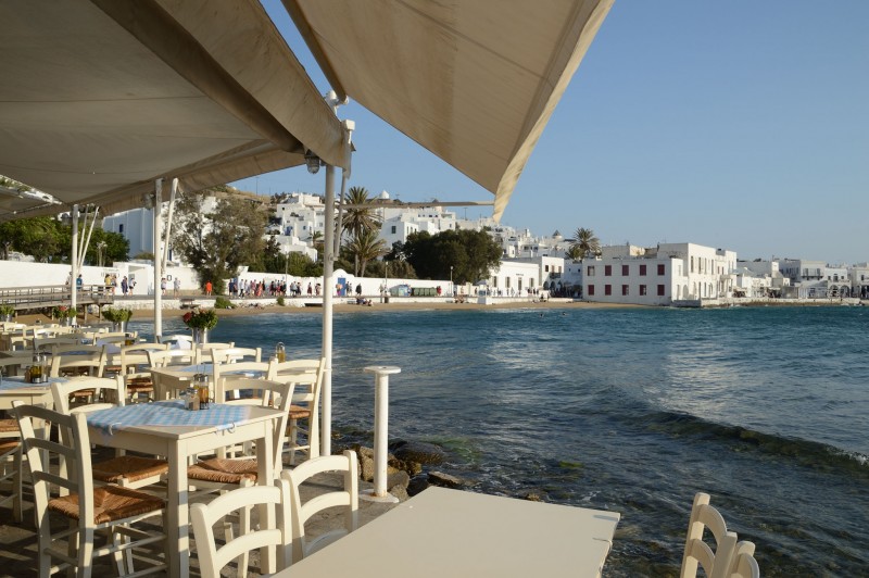 Le Mie Vacanze a Mykonos ! L'Isola del Vento nel Blu dell'Egeo