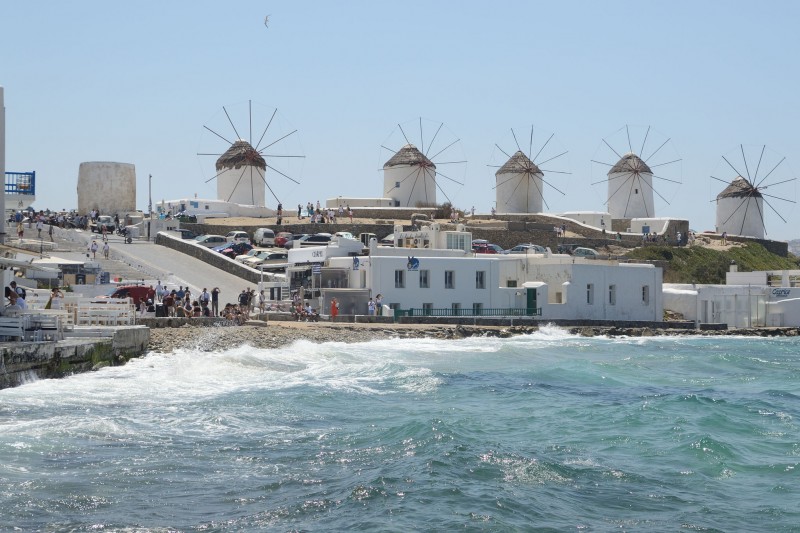 Le Mie Vacanze a Mykonos ! L'Isola del Vento nel Blu dell'Egeo