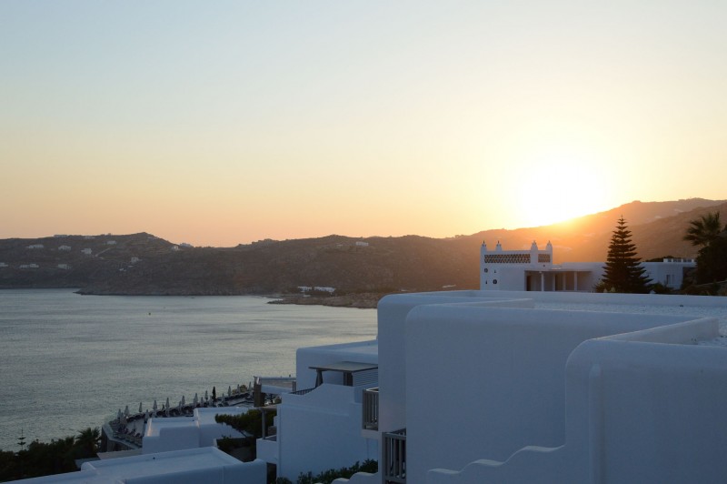 Le Mie Vacanze a Mykonos ! L'Isola del Vento nel Blu dell'Egeo