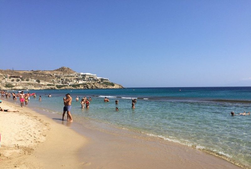 Le Mie Vacanze a Mykonos ! L'Isola del Vento nel Blu dell'Egeo