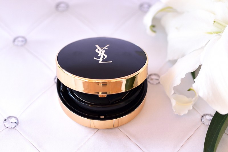 Fondotinta Estivo YSL Le Cushion Encre de Peau: la recensione