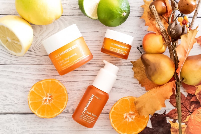 Linea alla vitamina C per il viso Olehenriksen. Dal siero al contorno occhi