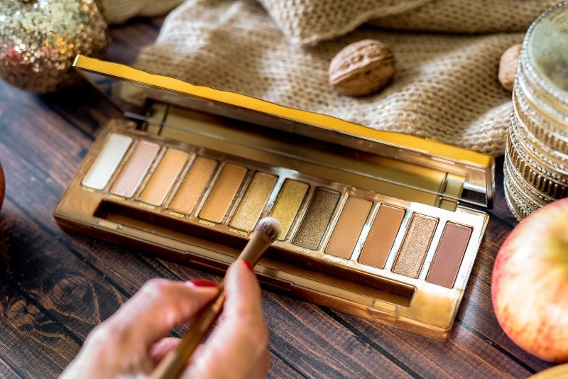 Palette Ombretti Urban Decay Naked Honey e il Makeup Oro delle Feste