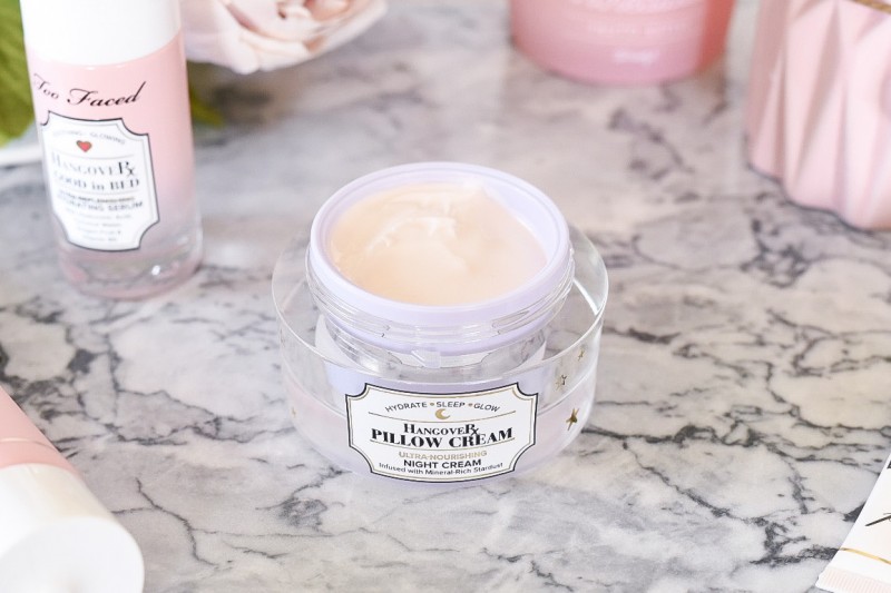 Coccole e idratazione con i nuovi prodotti skincare Too Faced Hangover